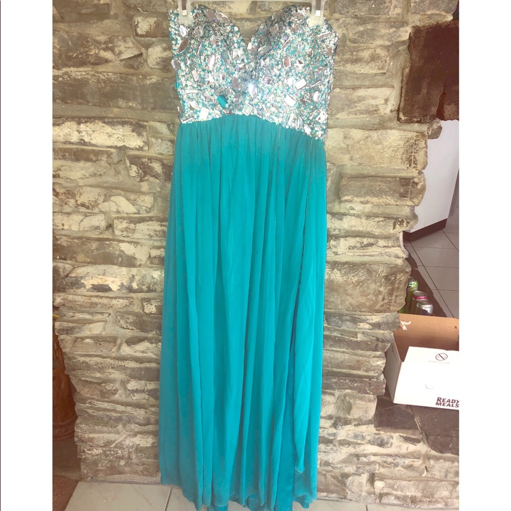 Gorgeous aquamarine empire formal dress